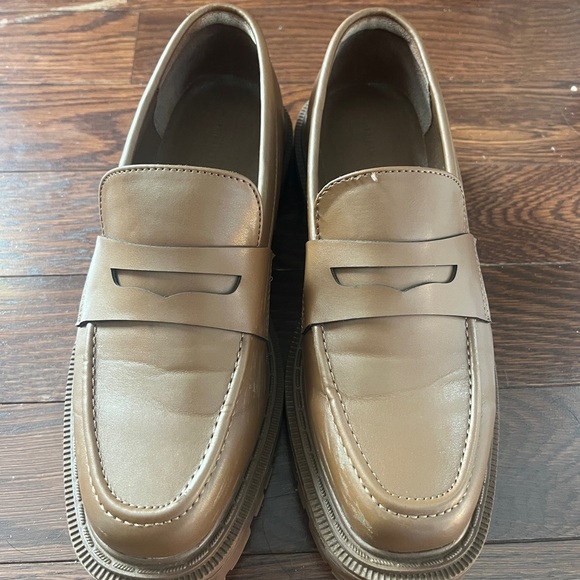 American Eagle Medium Brown Faux Leather Chucky Lug Sole Penny Loafers Size 9 - Picture 16 of 16